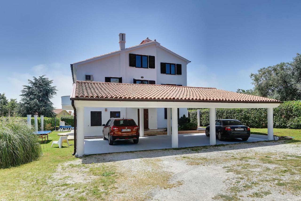 Villa Mutila Медулин Екстериор снимка